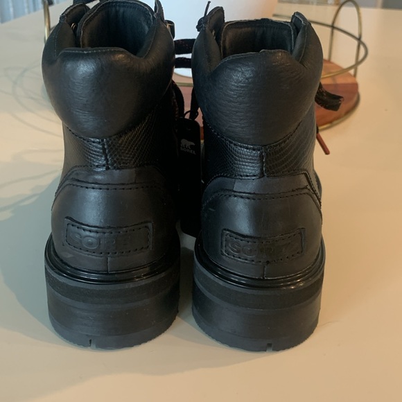New—-Sorel Lennox hiking boots-black-size 6 - Picture 6 of 16